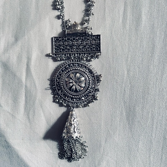 Oxidized silver Indian necklace - Picture 3 of 3